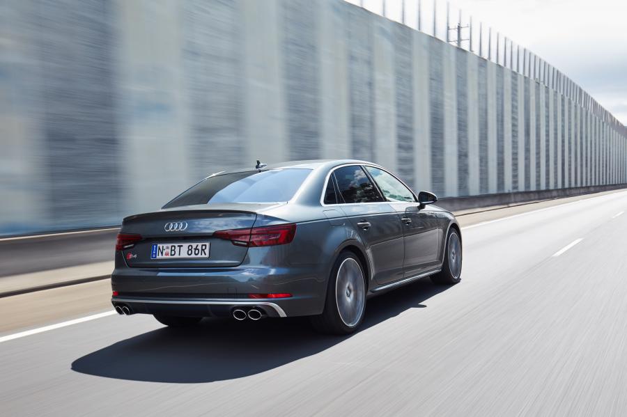  Audi S4 Sedan (B9) 2019 года  (AU) (фото 5 из 11)